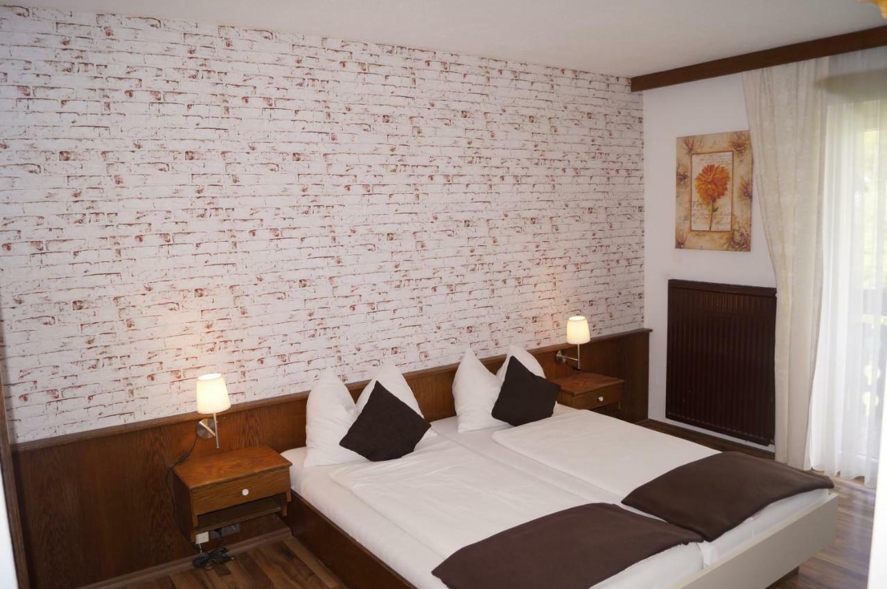 Pension Dobernig - Contactless Check In/Stay Klagenfurt am Woerthersee Exterior foto
