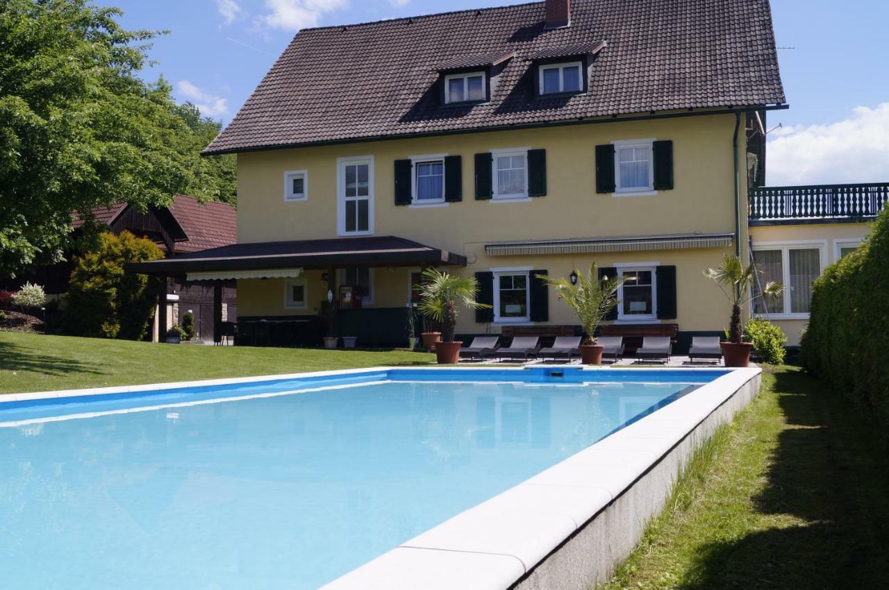 Pension Dobernig - Contactless Check In/Stay Klagenfurt am Woerthersee Exterior foto