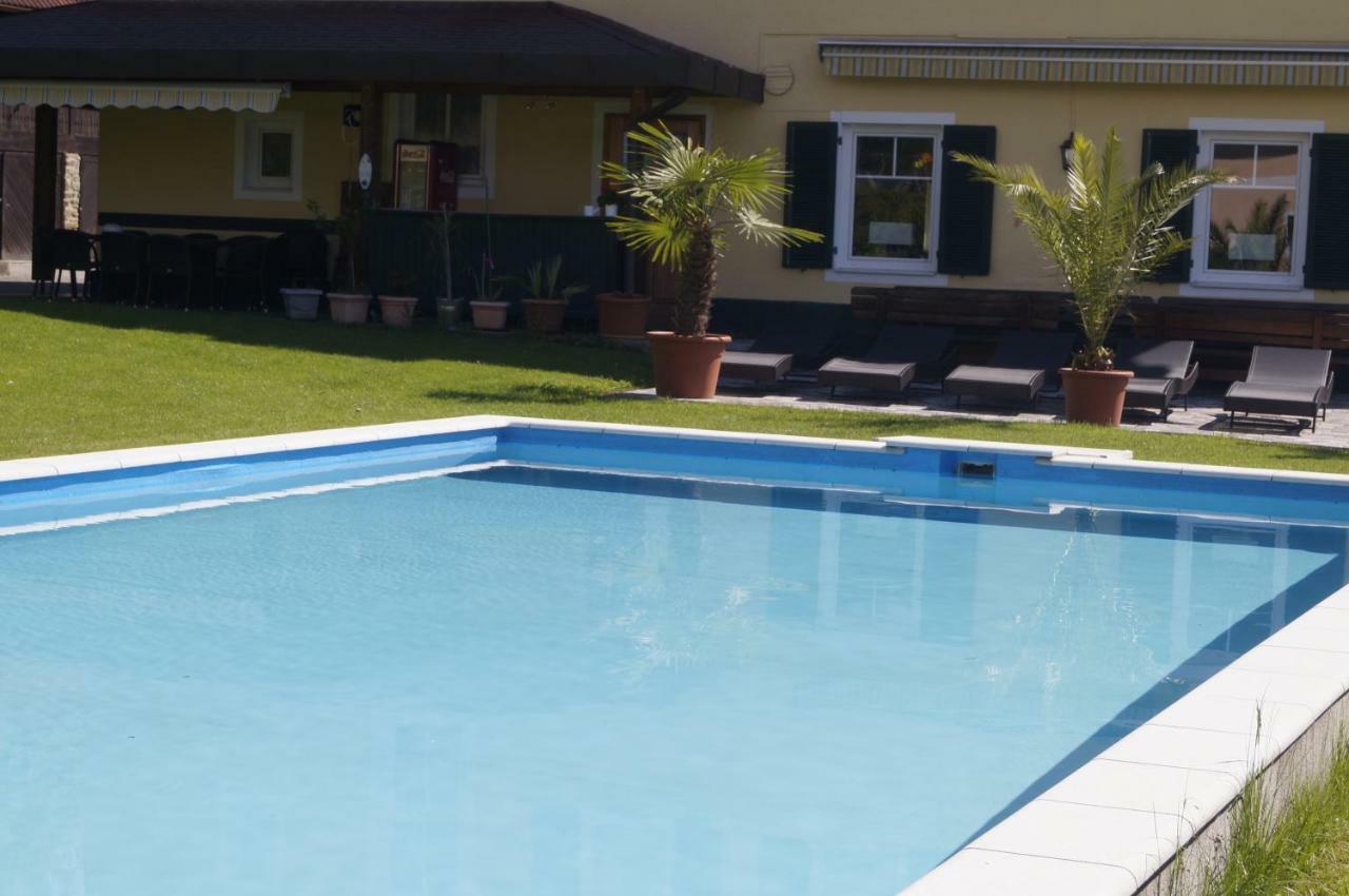 Pension Dobernig - Contactless Check In/Stay Klagenfurt am Woerthersee Exterior foto
