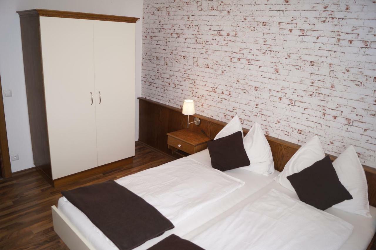 Pension Dobernig - Contactless Check In/Stay Klagenfurt am Woerthersee Exterior foto